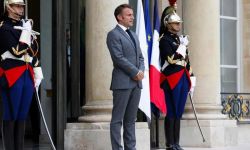 تضخم غير مسبوق لنفقات سفر وحفلات ماكرون